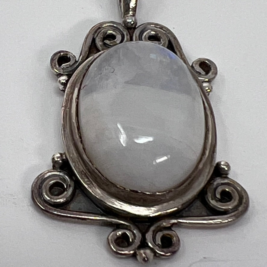 Pendant - Rainbow Moonstone