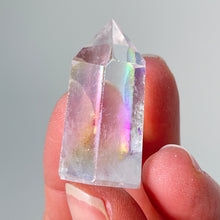 Load image into Gallery viewer, Angel Aura Clear Quartz - Standing Point (small)
